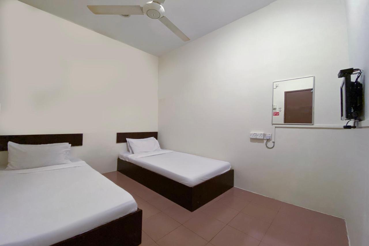 Spot On 89907 Motel Impian Seri Manjung Exterior photo