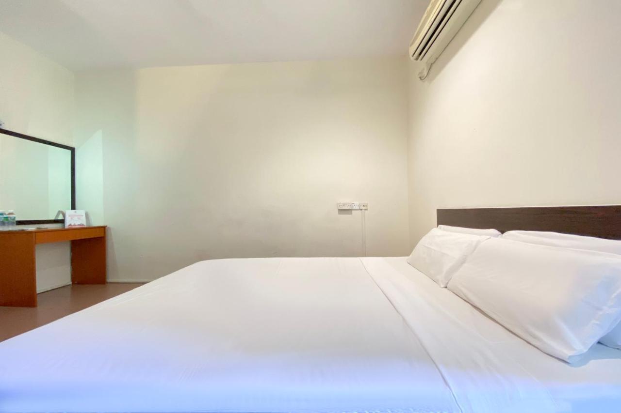 Spot On 89907 Motel Impian Seri Manjung Exterior photo