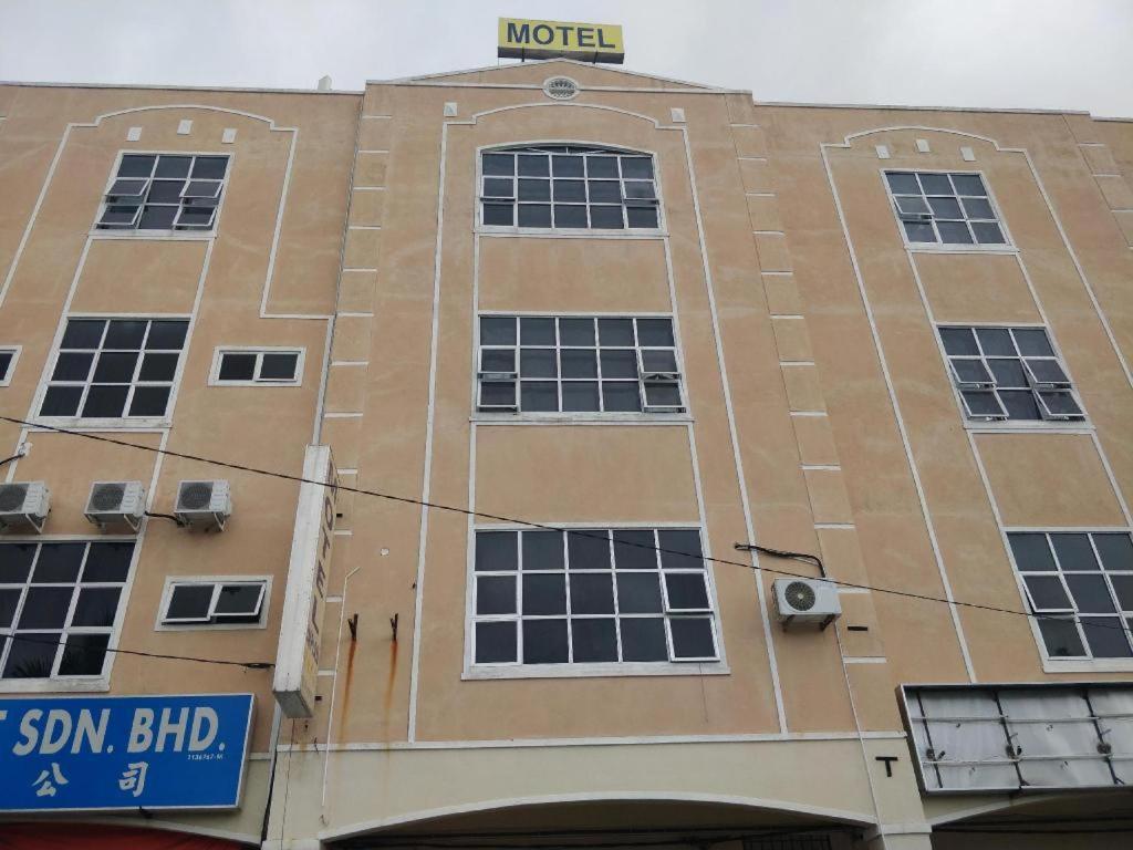Spot On 89907 Motel Impian Seri Manjung Exterior photo