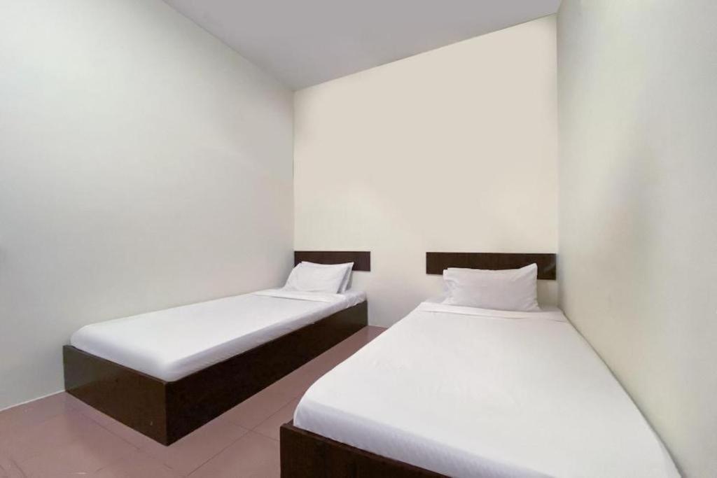 Spot On 89907 Motel Impian Seri Manjung Exterior photo