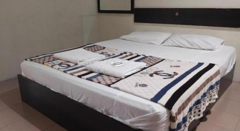 Spot On 89907 Motel Impian Seri Manjung Exterior photo