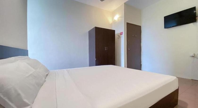 Spot On 89907 Motel Impian Seri Manjung Exterior photo