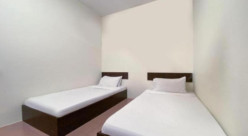 Spot On 89907 Motel Impian Seri Manjung Exterior photo